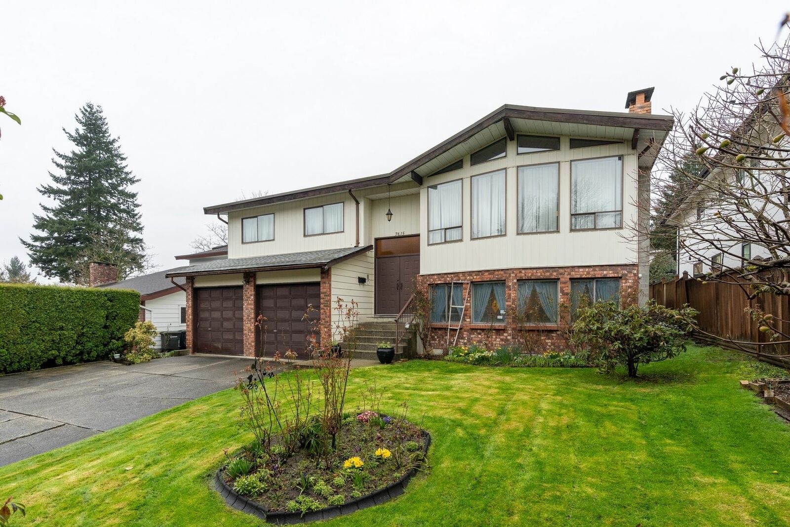 Property Photo: 7615 Lawrence Drive BC V5A 3M6