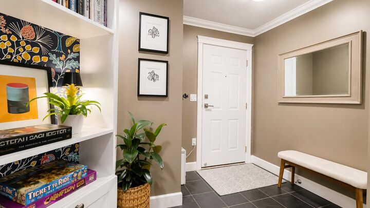 Property Photo: 33599 2nd Avenue 109 BC V2V 6J3