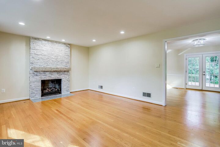 Property Photo: 7321 Reddfield Court VA 22043