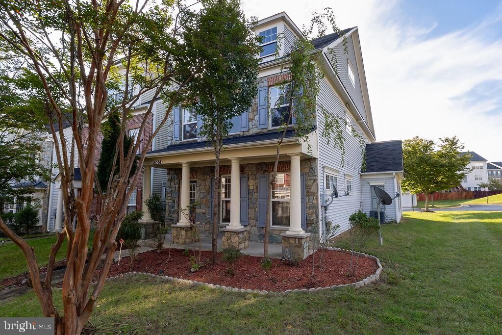 Property Photo: 16518 Bobster Court VA 22191