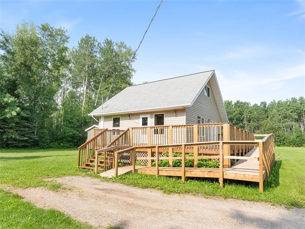 Property Photo:  94 Leon Drive  MB R0E 2A0 