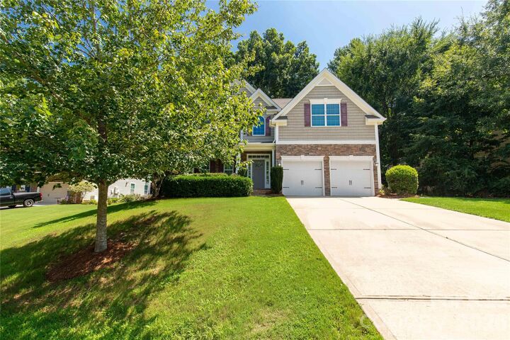Property Photo: 924 Autumn Glen Court SC 29710