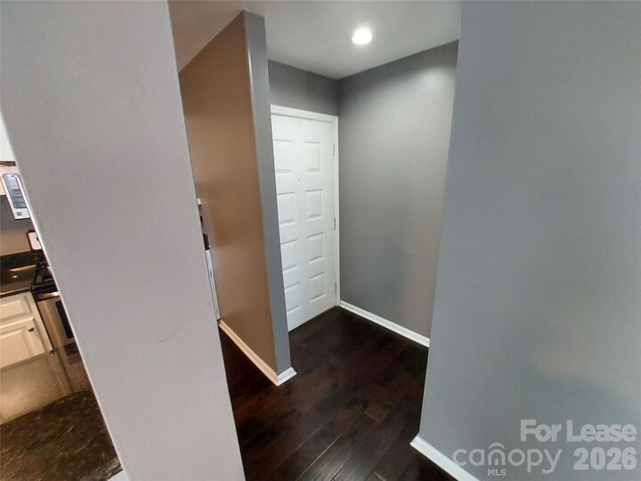 Property Photo:  226 Queens Road 68  NC 28204 