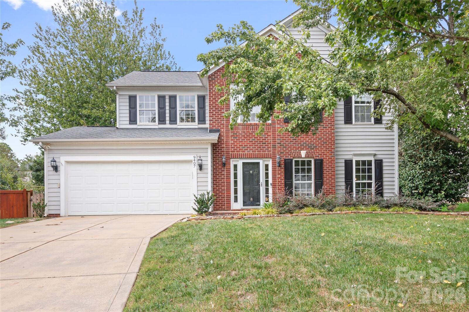Property Photo: 9407 Willow Tree Lane NC 28277