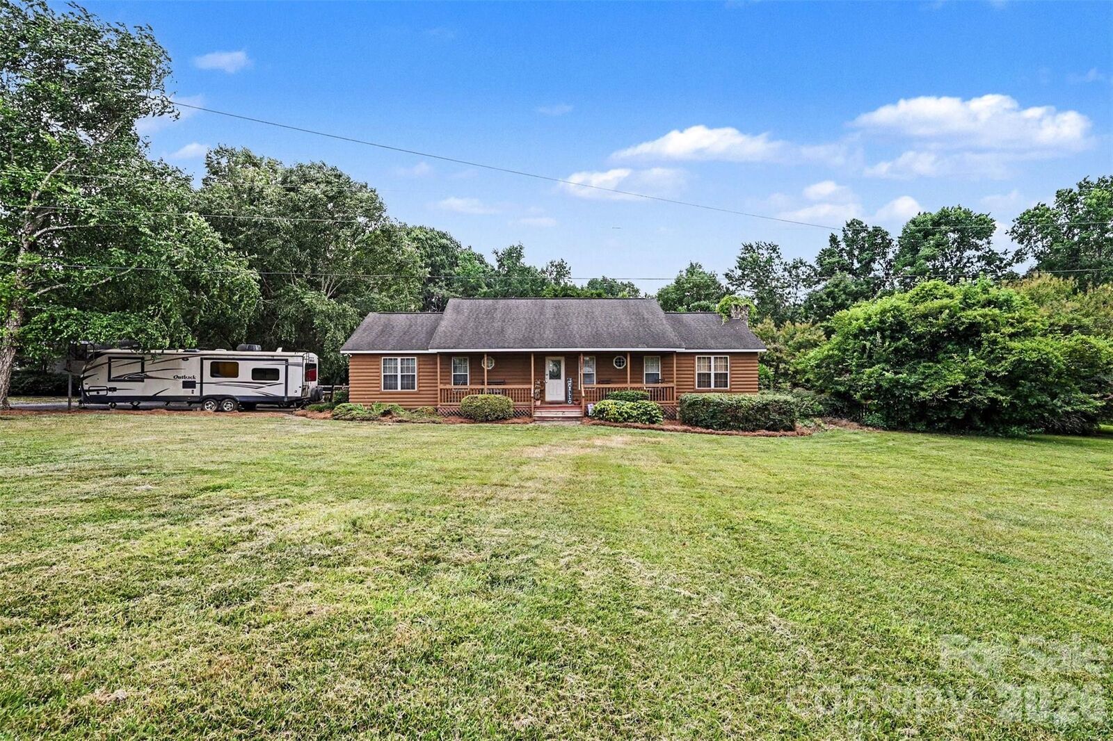 Property Photo: 3999 Fincher Road NC 28104