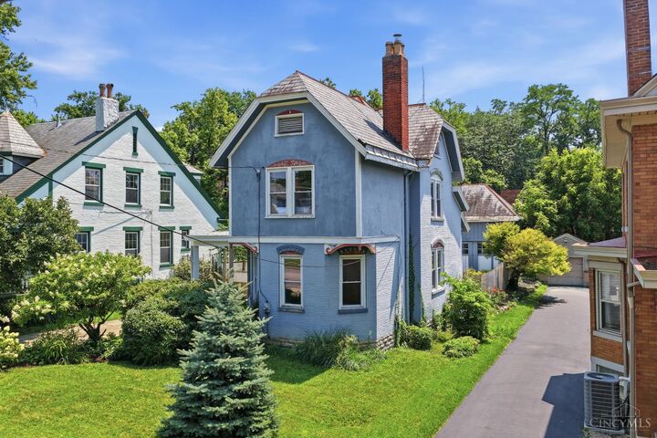 Property Photo: 3025 Montana Avenue OH 45211