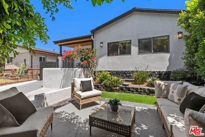 Property Photo:  5403 Stratford Rd  CA 90042 