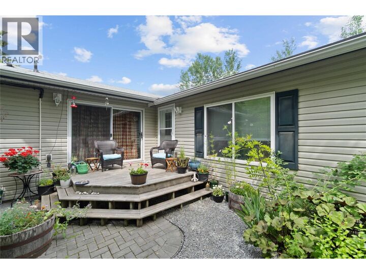 Property Photo:  4421 73 Avenue Northeast  BC V0E 1K0 