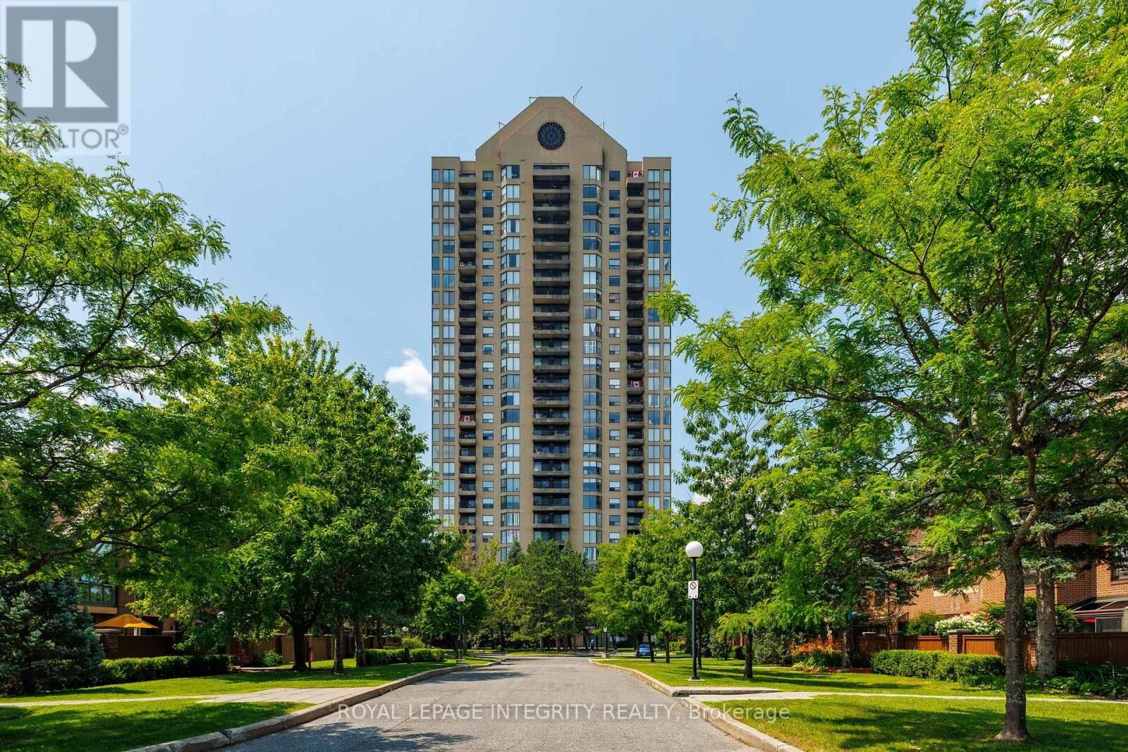 Property Photo:  545 St Laurent Boulevard 1207  ON K1K 4H9 