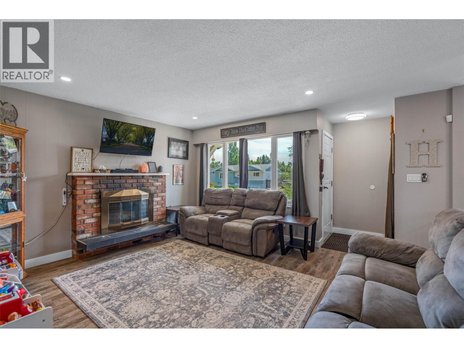 Property Photo: 4280 Davie Avenue BC V2M 4G8