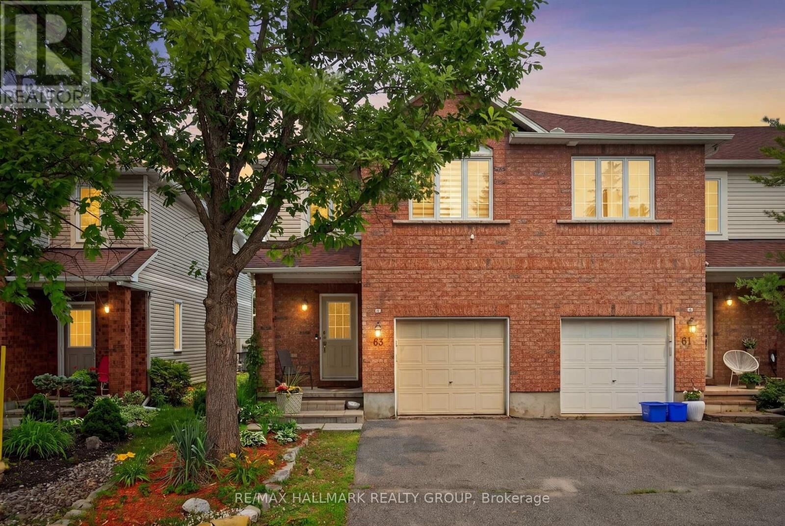 Property Photo:  63 Palmadeo Drive  ON K2J 4Z3 