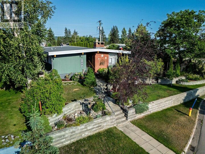 Property Photo: 1094 Irwin Street BC V2M 2Y2