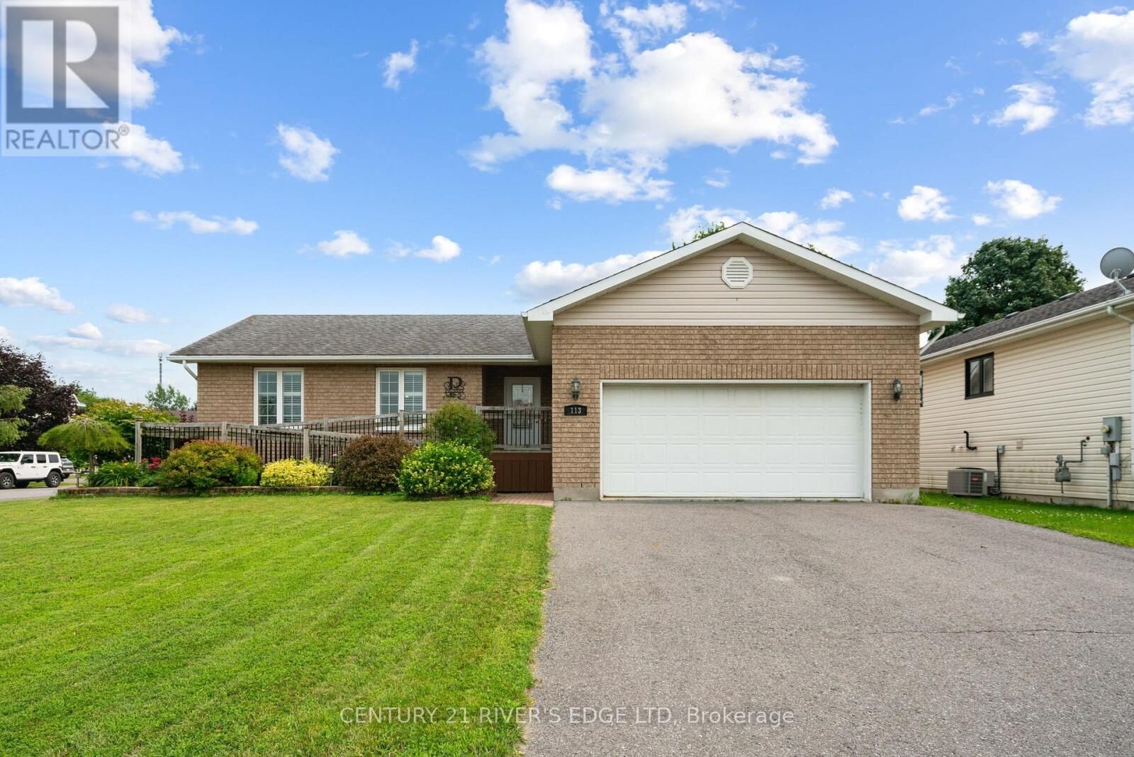 Property Photo:  113 Blake's Crescent  ON K0C 1X0 