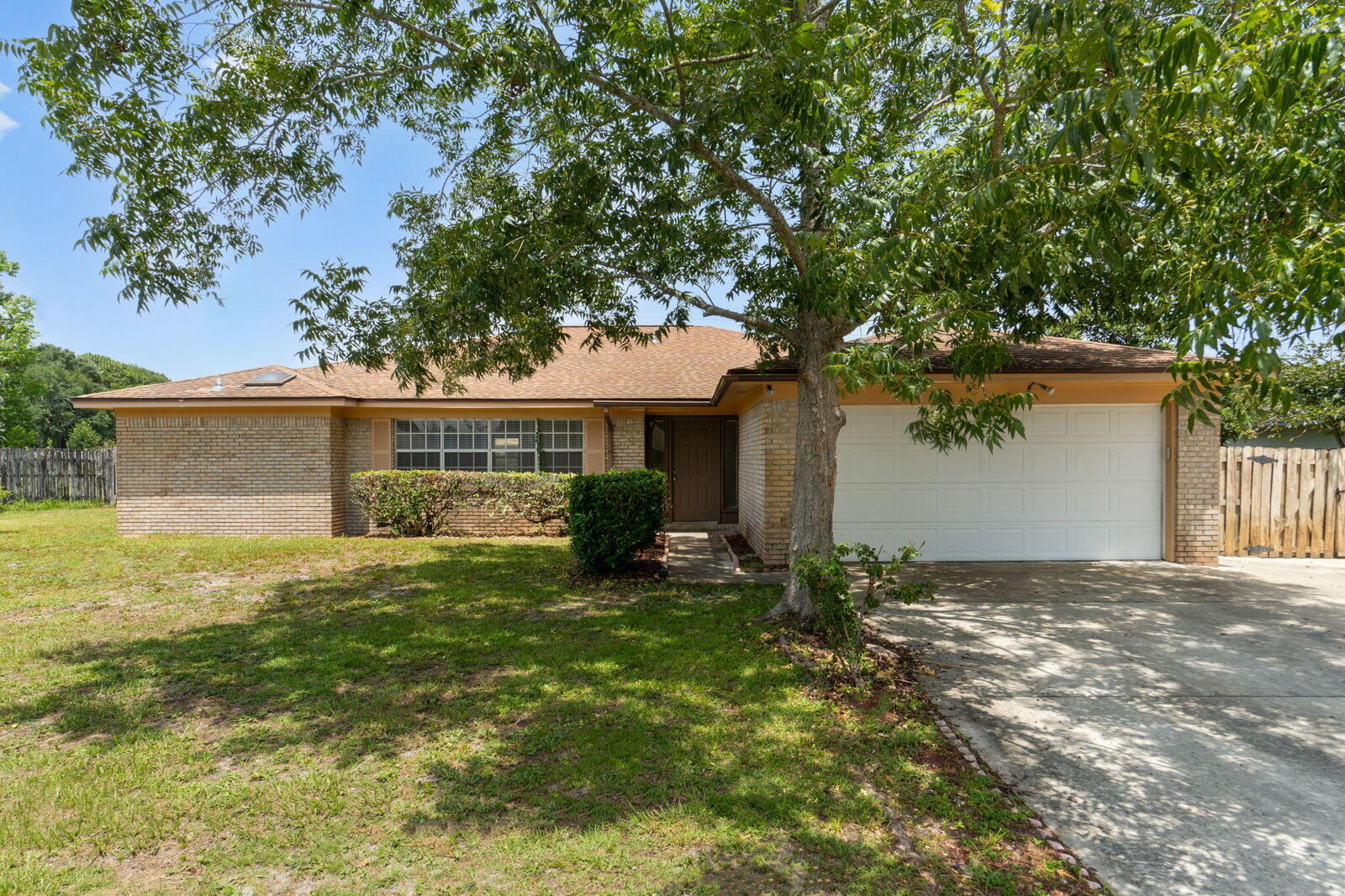 Property Photo:  103 Tanglewood Court  FL 32547 