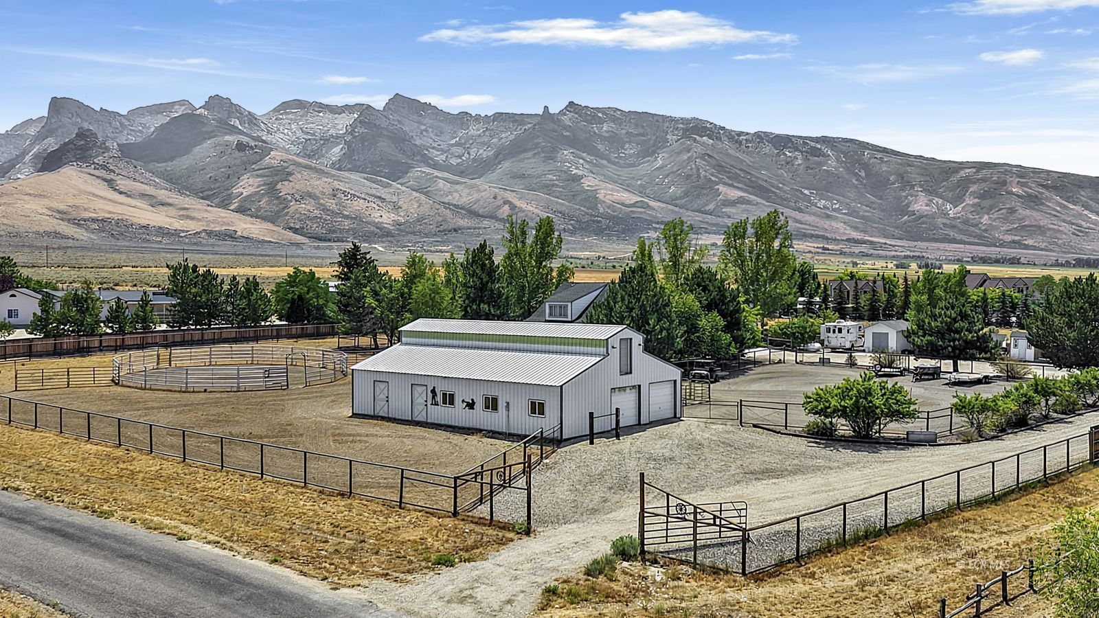 Property Photo: 970 Pemberton Drive NV 89815