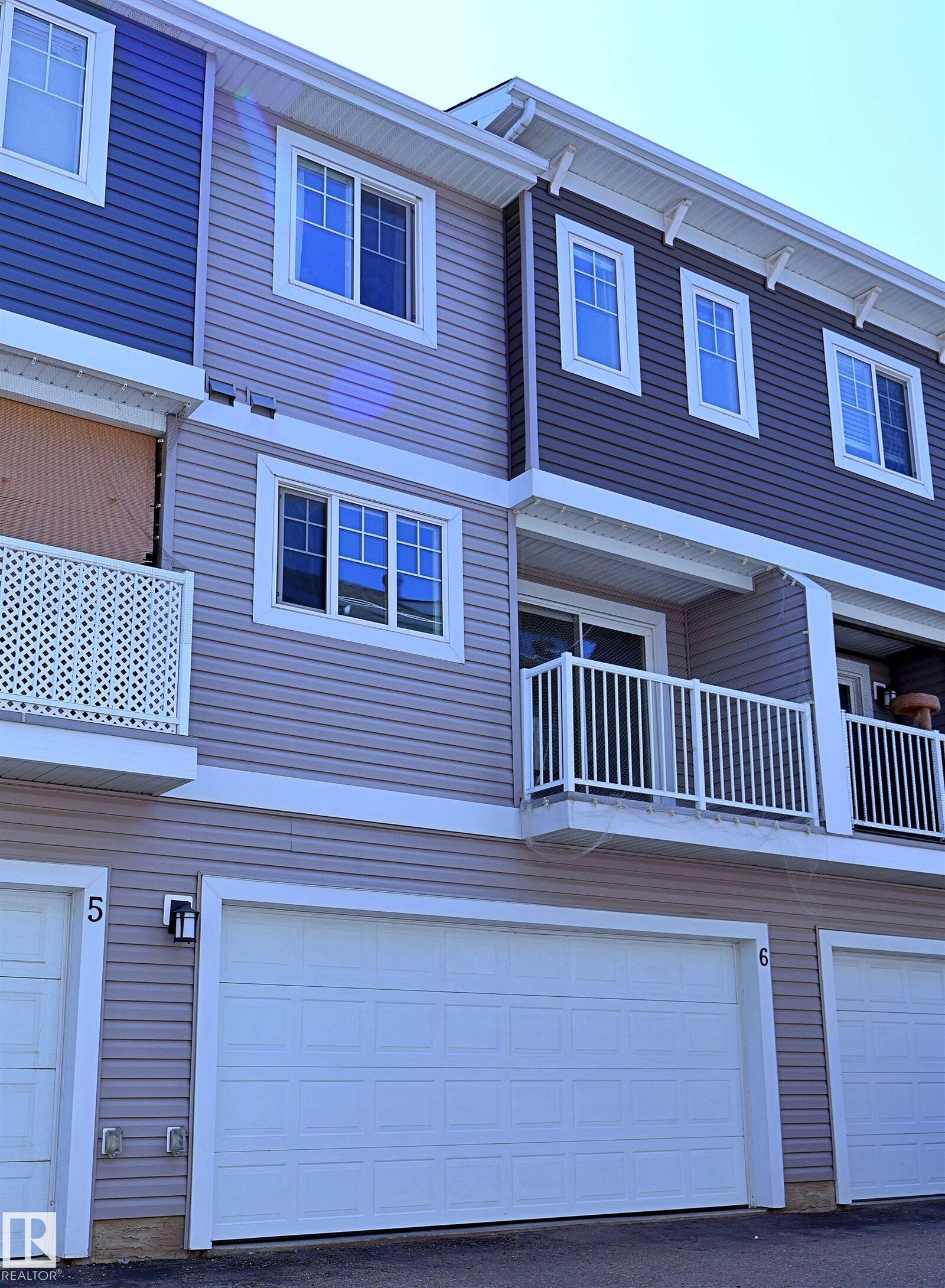 Property Photo: 6 140 Youville Drive NW AB T5J 5E8