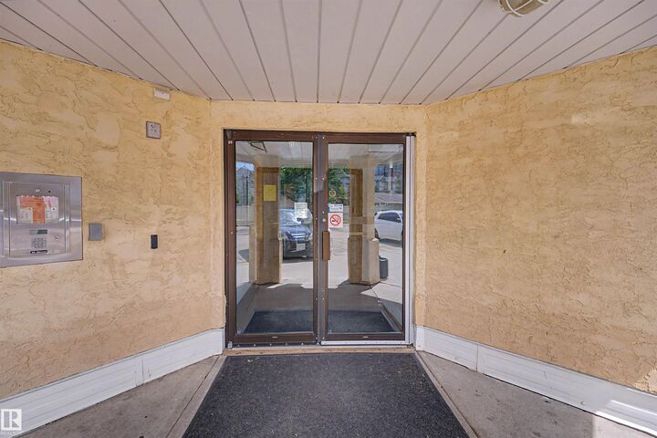 Property Photo:  10636 120 Street NW 437  AB T5H 4L5 