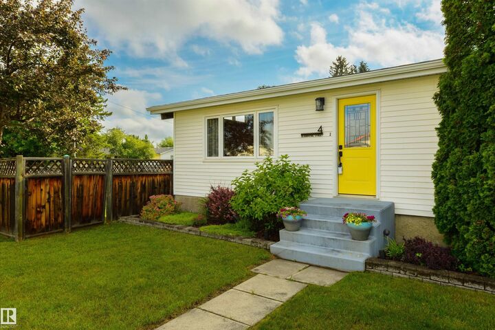 Property Photo:  4 Blairmore Street  AB T7X 1J3 