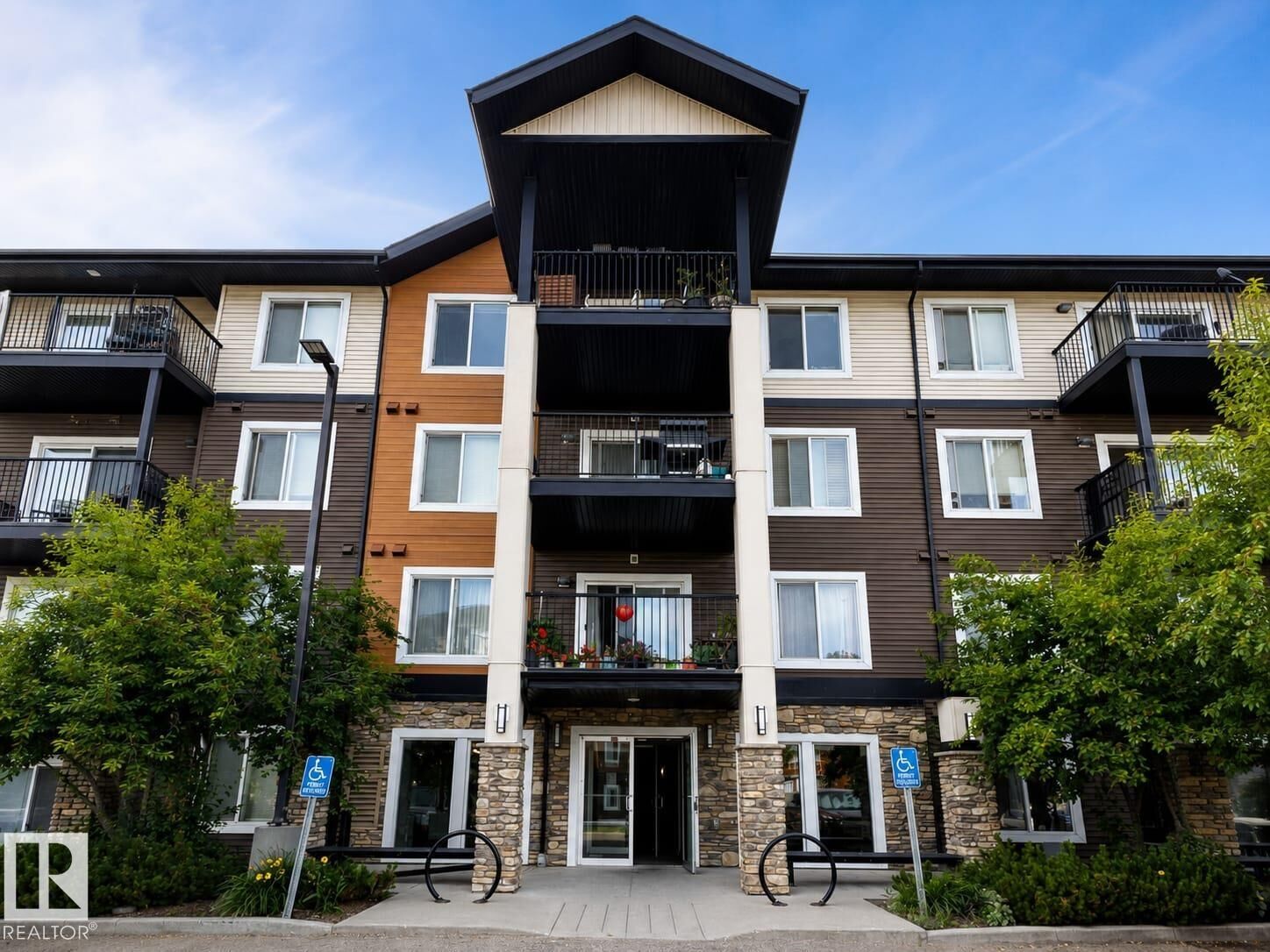 Property Photo:  142 Ebbers Boulevard NW 419  AB T5Y 3W2 