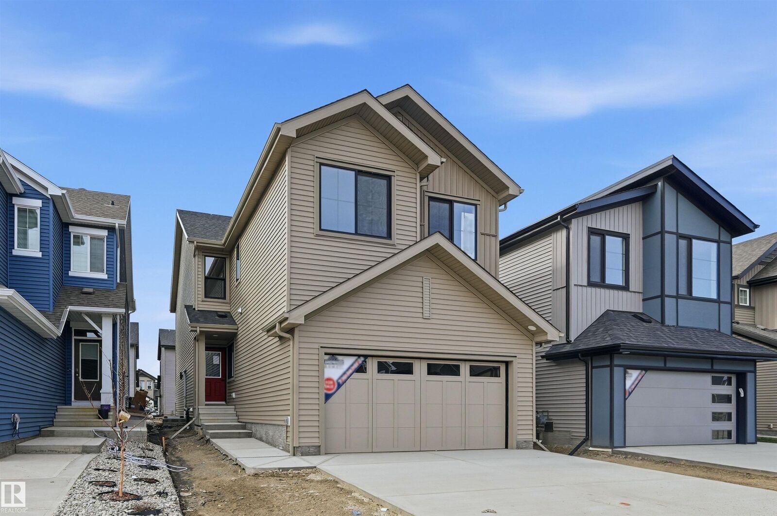 Property Photo: 3218 Dixon Way SW AB T6W 5L3