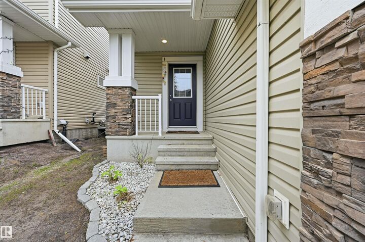 Property Photo:  5317 3 Avenue SW 11  AB T6X 0W7 