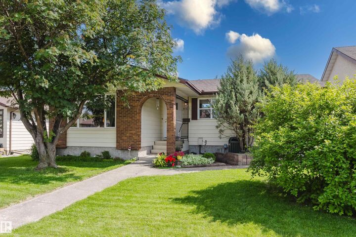 10433 32A Avenue NW — photo 1