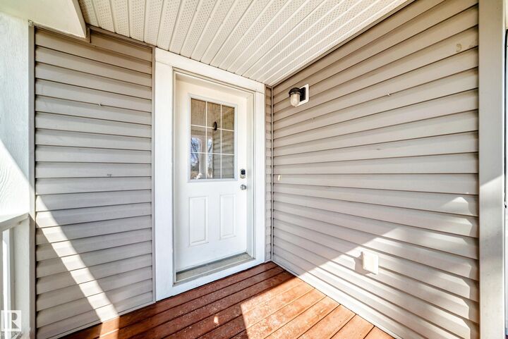 Property Photo:  1520 70 Street SW  AB T6X 0H3 