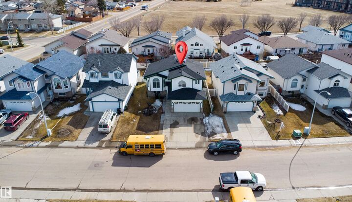 Property Photo: 2915 151A Avenue NW AB T5Y 2Y5