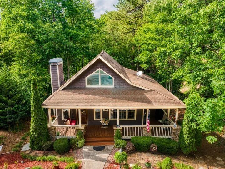Property Photo:  925 Zeppelin Strasse  GA 30545 