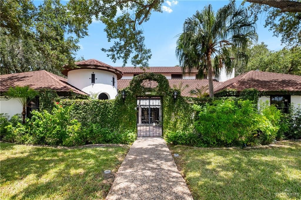 Property Photo: 2714 Lake Shore Drive TX 78539