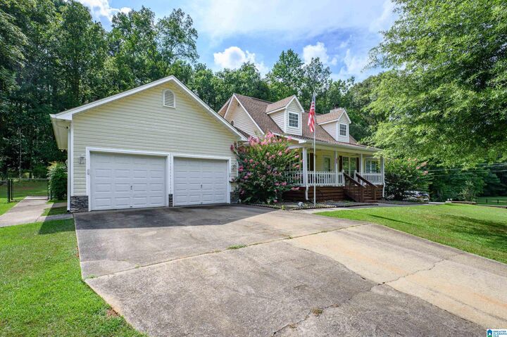 Property Photo: 12430 Wagon Wheel Trace AL 35111