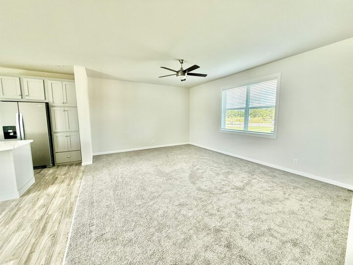 Property Photo: 1612 N Washington Ave NE 69101
