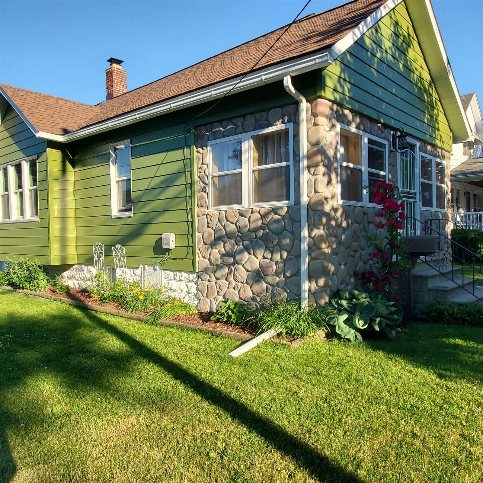 Property Photo: 601 S Sherman Street MI 48708