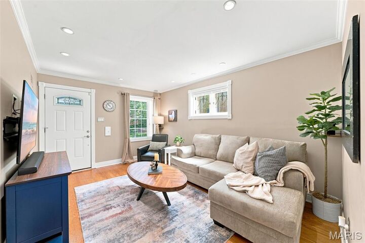 Property Photo: 6028 Oleatha Avenue MO 63139