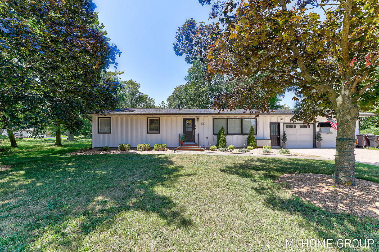Property Photo: 918 136th Avenue MI 49424