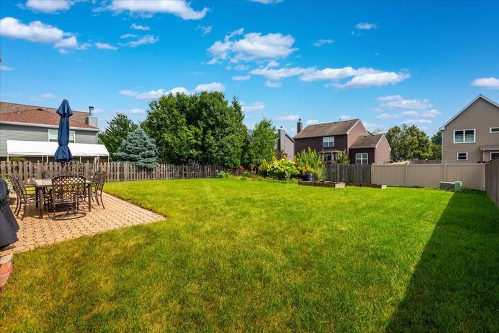 Property Photo: 24053 Nightingale Court IL 60585