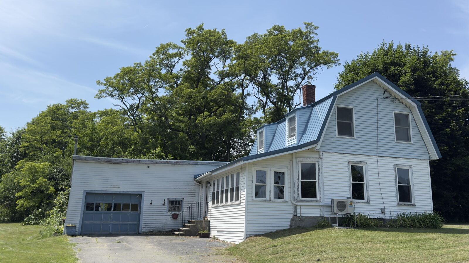 Property Photo:  2648 Union Street  ME 04401 