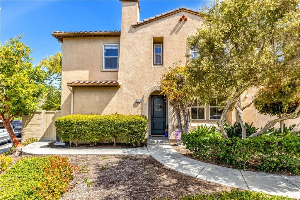 Property Photo:  45 Via Villena  CA 92673 