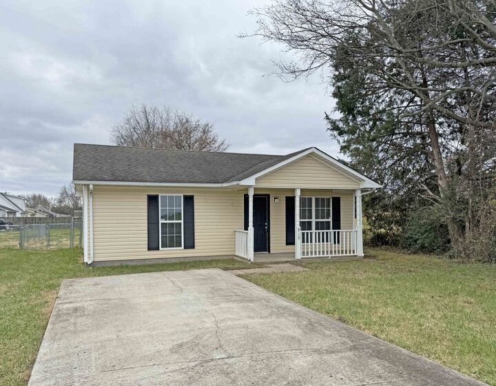 Property Photo: 915 Stateline Rd KY 42262