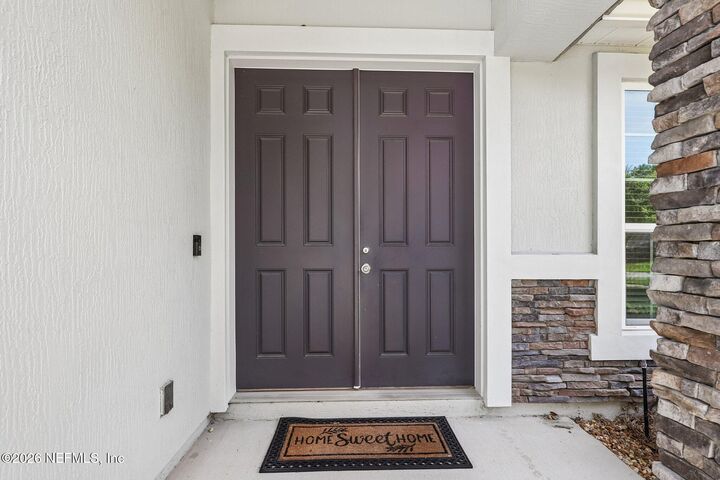 Property Photo: 1405 Autumn Pines Drive FL 32065