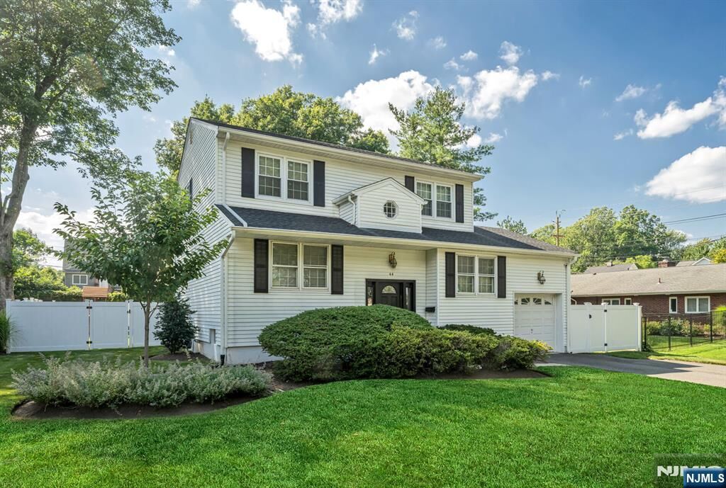 Property Photo:  44 Pavonia Avenue  NJ 07630 
