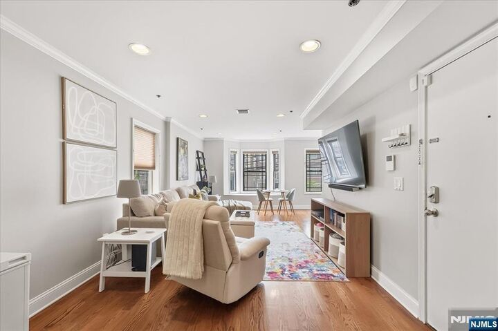 Property Photo: 304 Palisade Avenue 201 NJ 07087