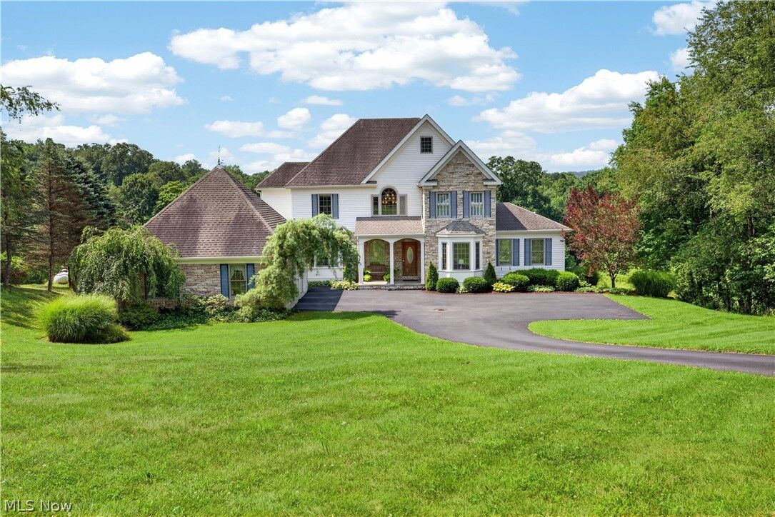 Property Photo:  49695 Parkview Drive  OH 43920 