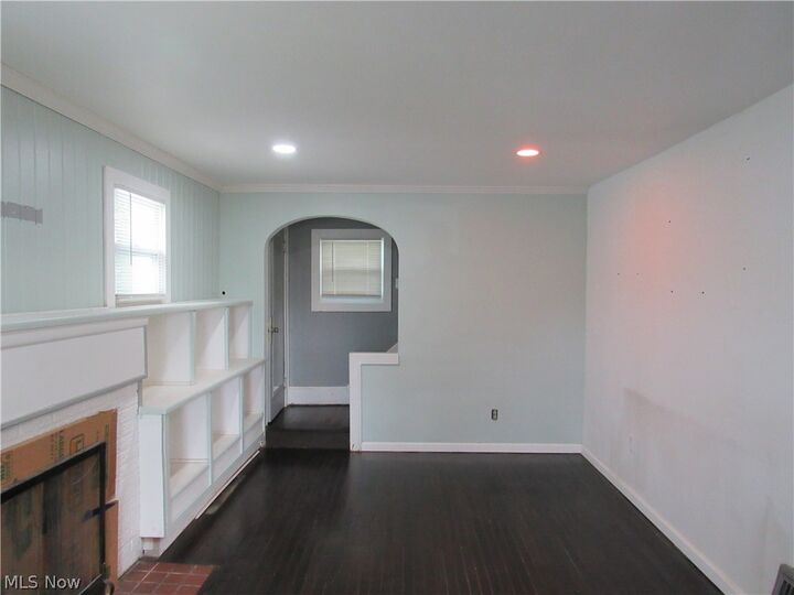 Property Photo: 700 Glendora Avenue OH 44320