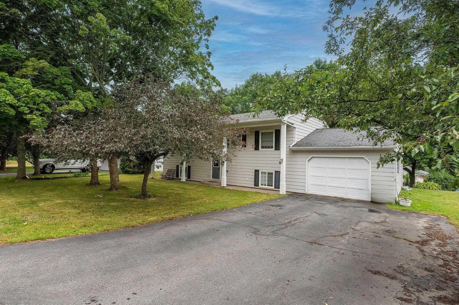 Property Photo: 15 Fowler Court NS B4N 3J1