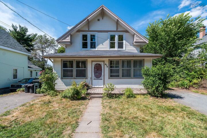 475 Albert Street — photo 1