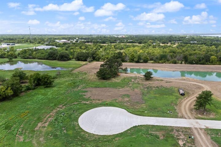 Property Photo:  527 Caro Drive  TX 75474 