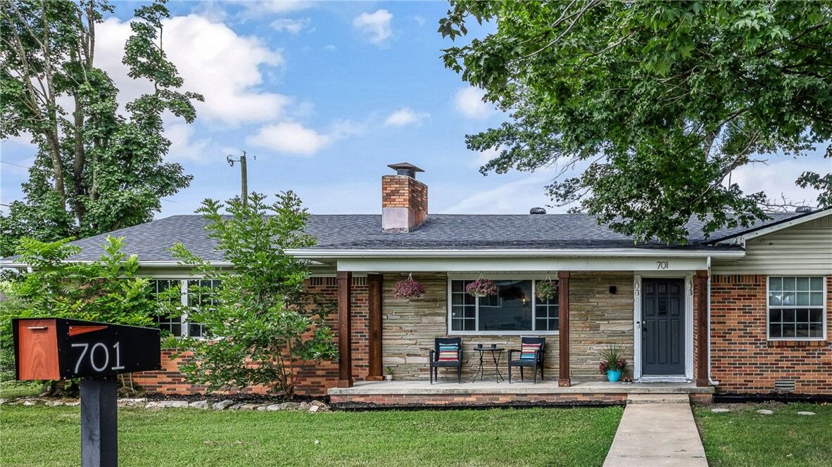 Property Photo:  701 NW Ford Lane  AR 72712 