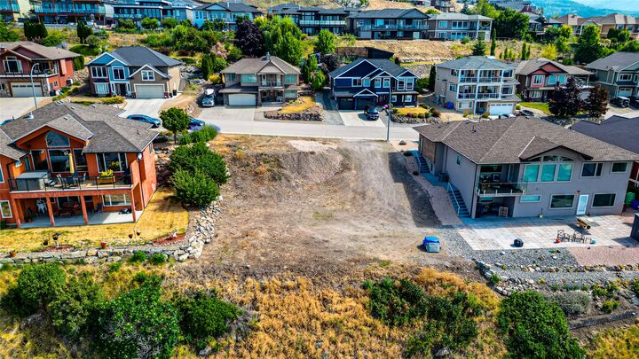 Property Photo: 1408 Red Mountain Place BC V1B 4A3