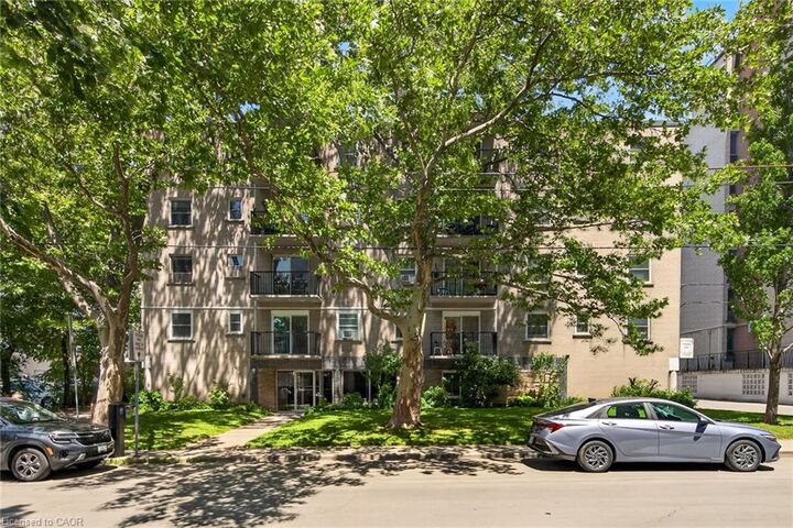 Property Photo: 40 Robinson Street 209 ON L8P 1Y9